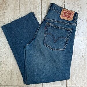 Levi's Relaxed Straight Raw-Hem Jeans (30/30) - Medium Blue Denim